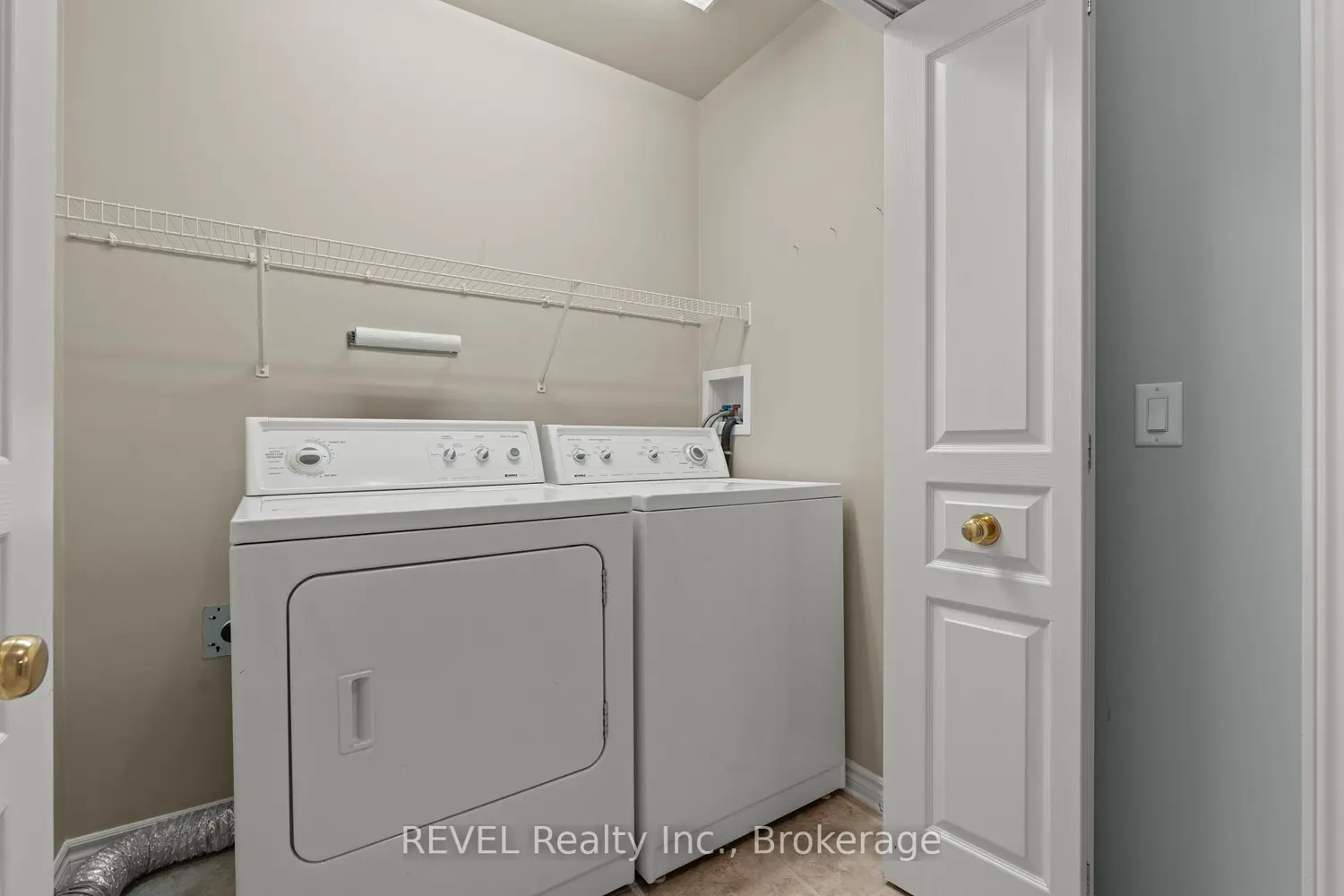 Additional image 9 of 605 Welland Avenue 3