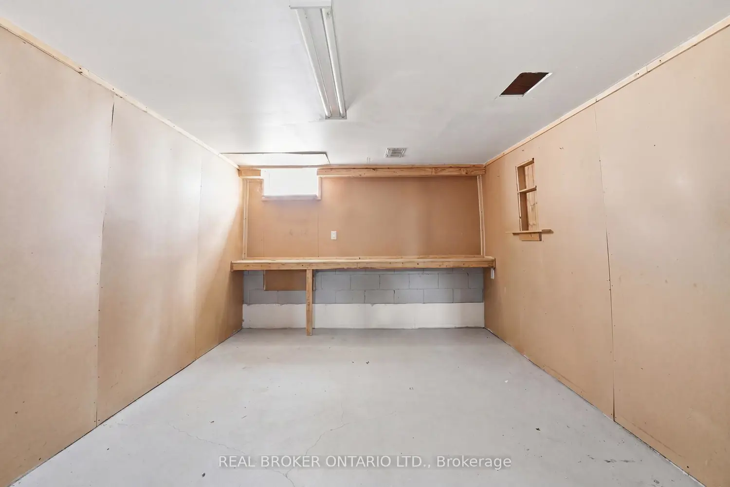 Additional image 12 of 262 Kenora Avenue 29