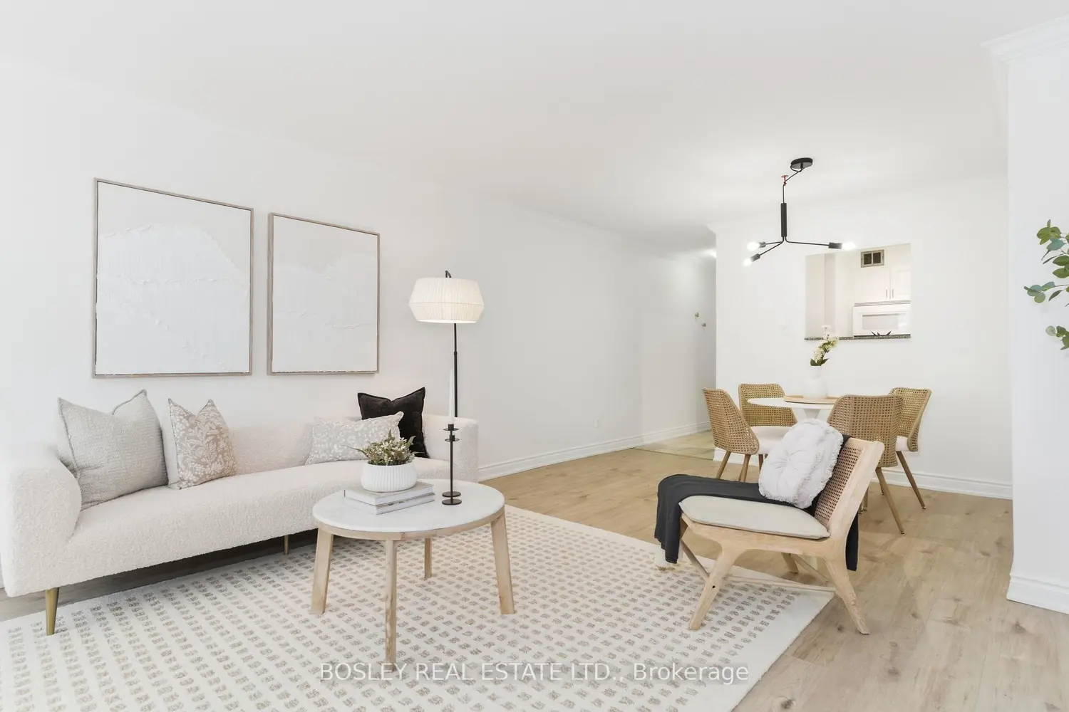335 Lonsdale Road 210