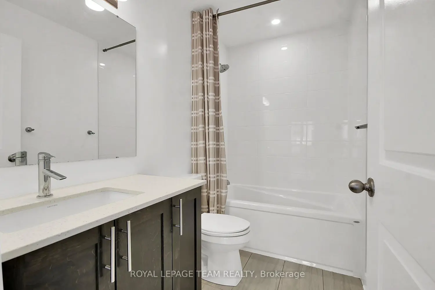 Additional image 15 of 320 Tulum Crescent F