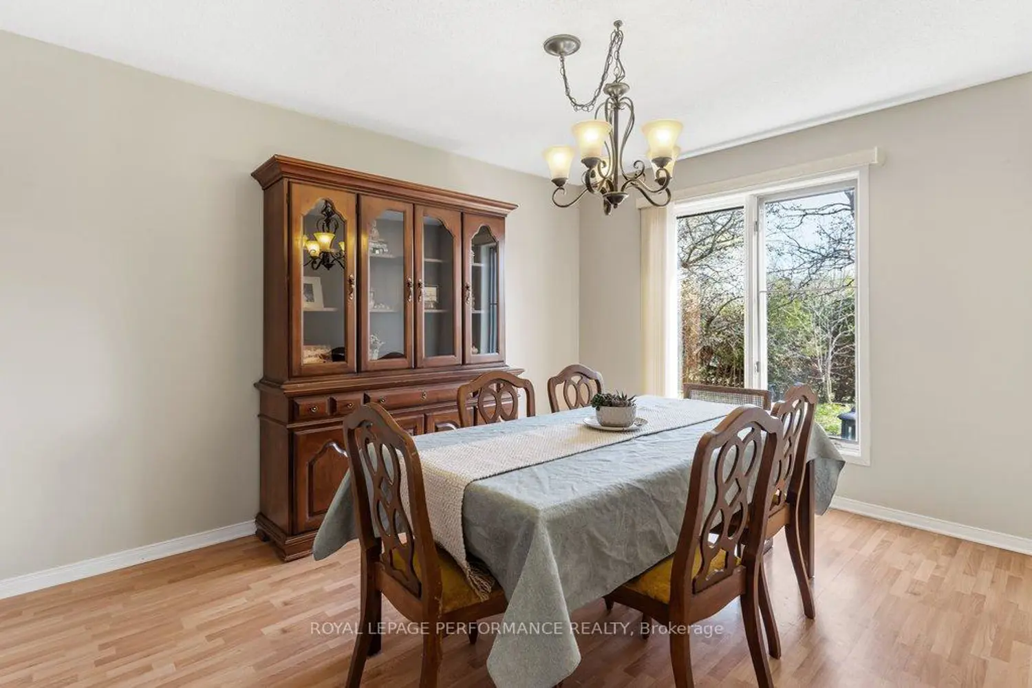 5529 Woodeden Drive photo 5