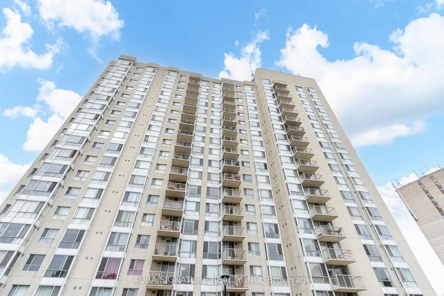 3077 Weston Road 401