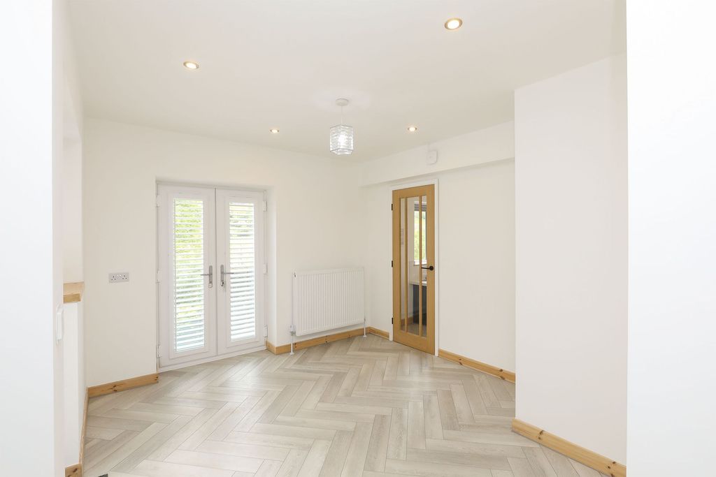 Additional image 10 of 3 bed detached house to rentHockley Lane, Ashover S45