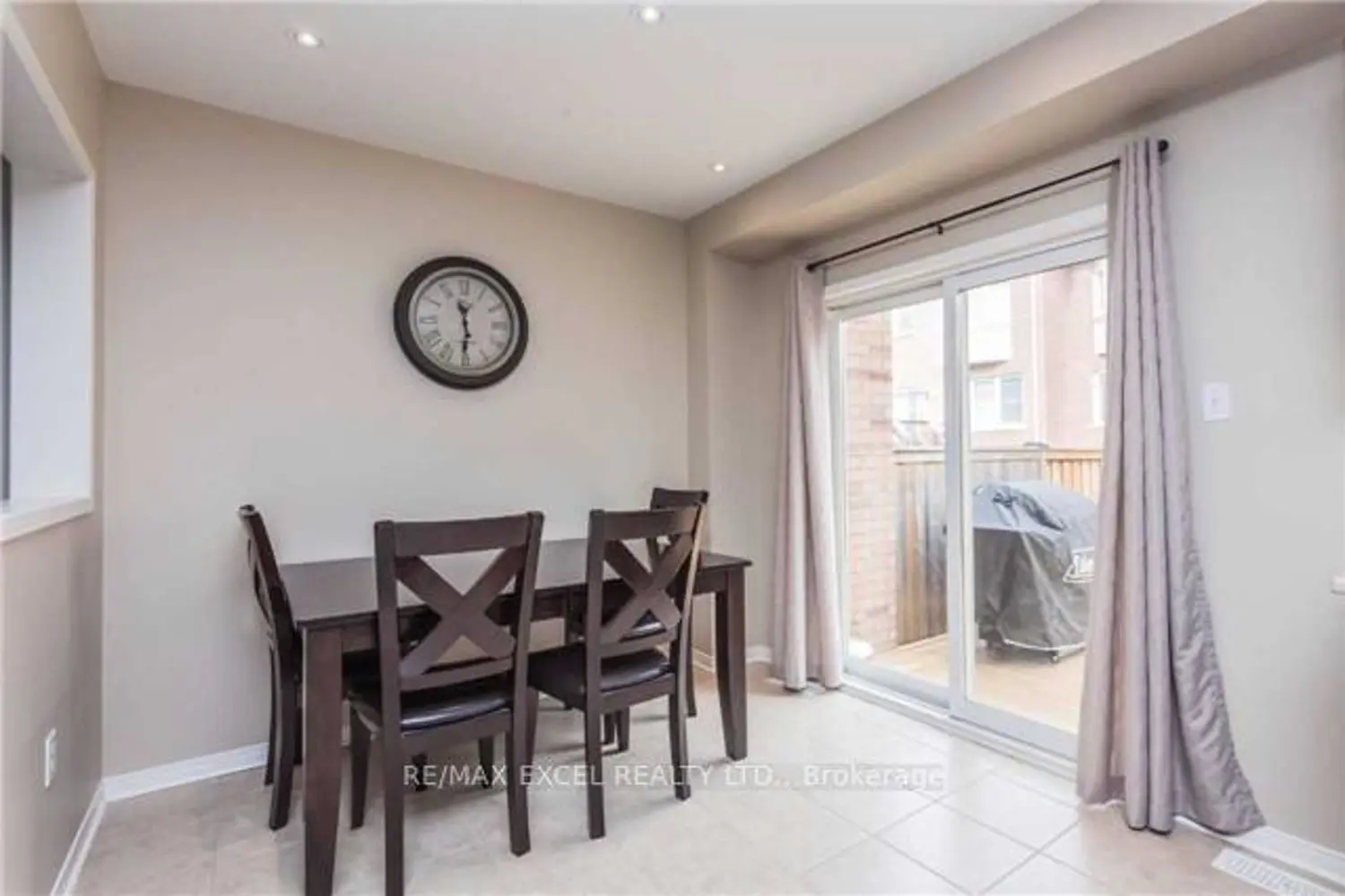 252 Sandale Road photo 5