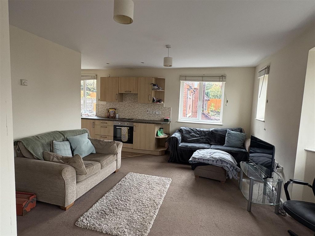 2 bed flat to rentNew Road, Bromyard HR7
