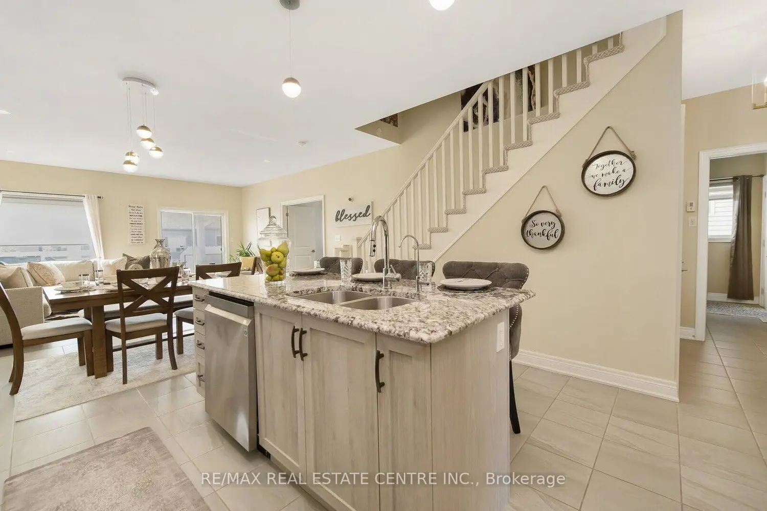 Additional image 6 of 869 Burwell Street