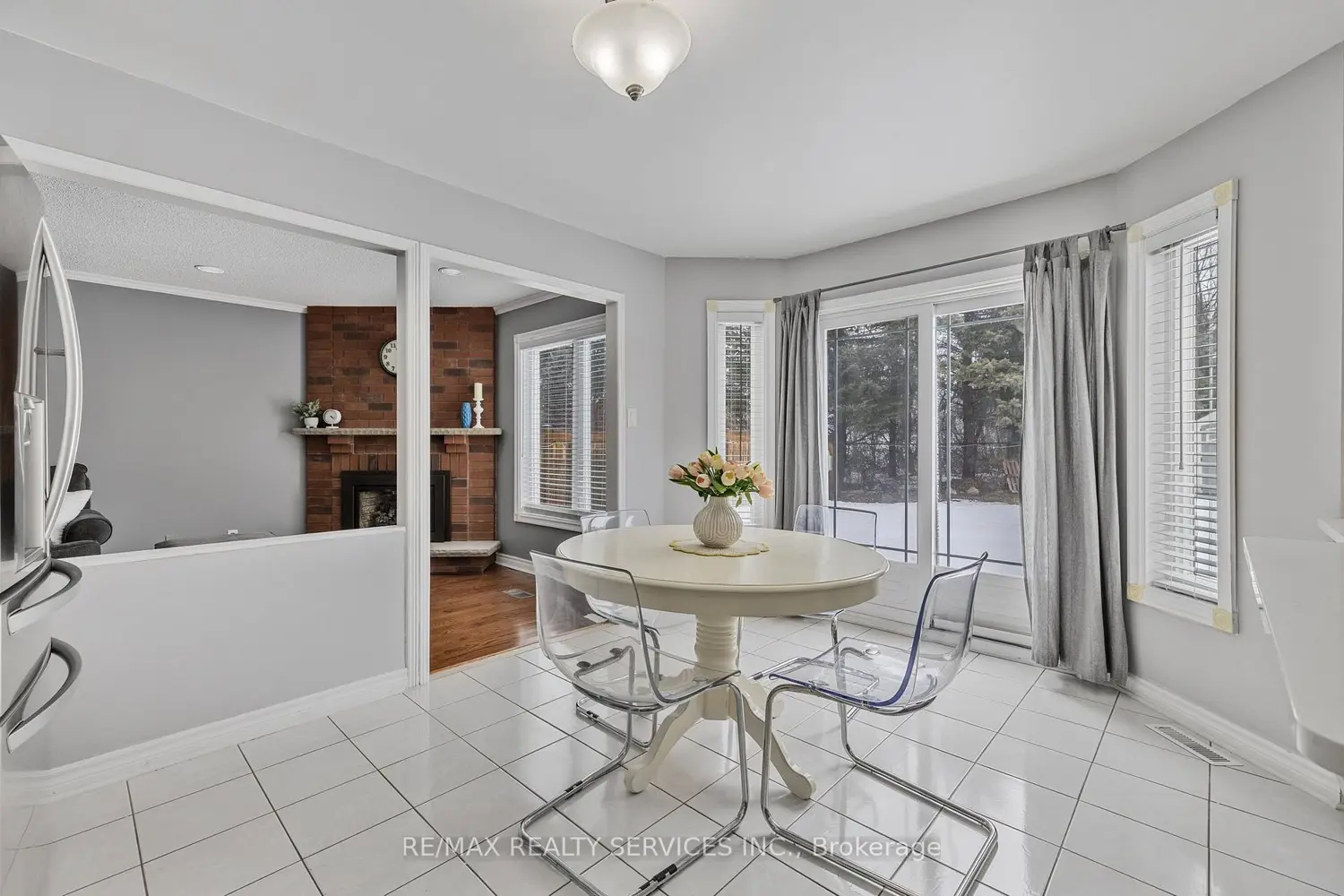 24 Royal Valley Drive photo 5