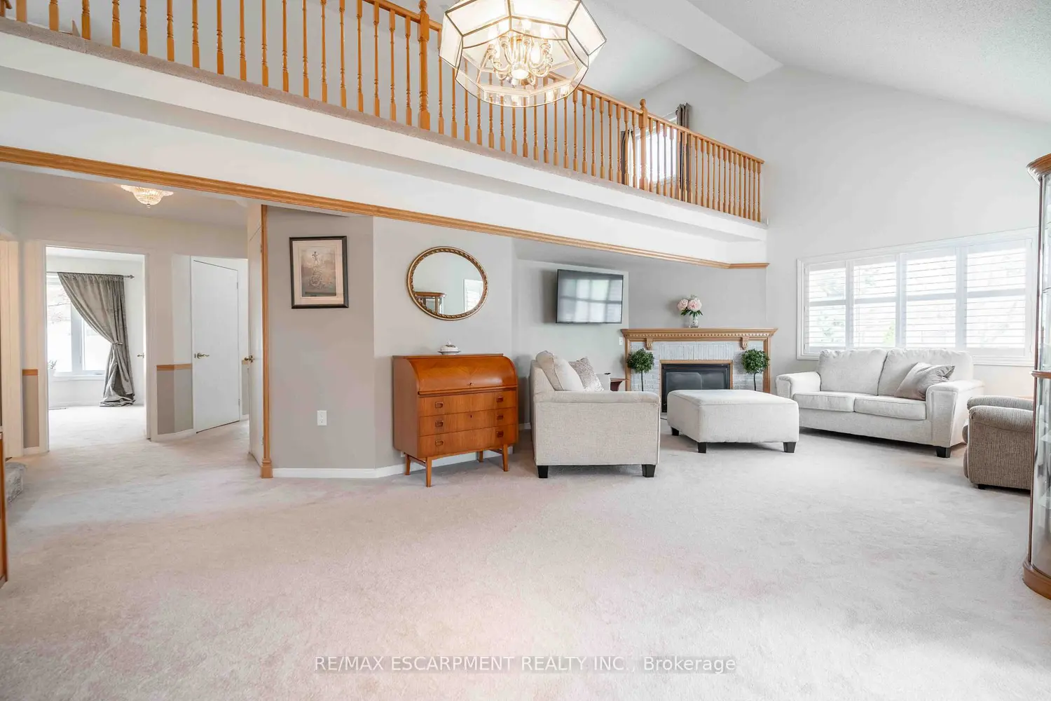 Additional image 4 of 195 Silverbirch Boulevard