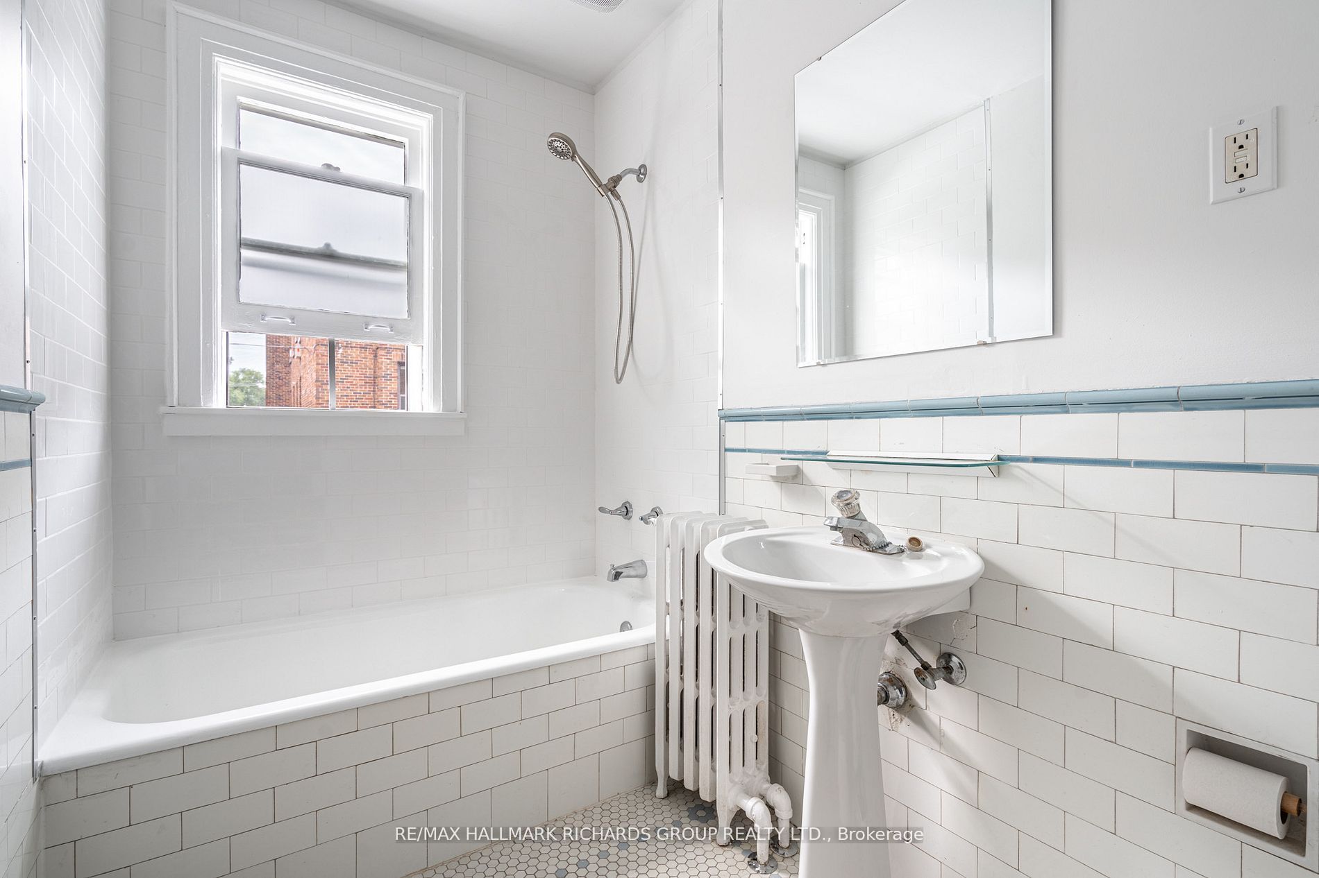 Additional image 3 of 1-15 Courcelette Road, Toronto, ON, M1N 2S9