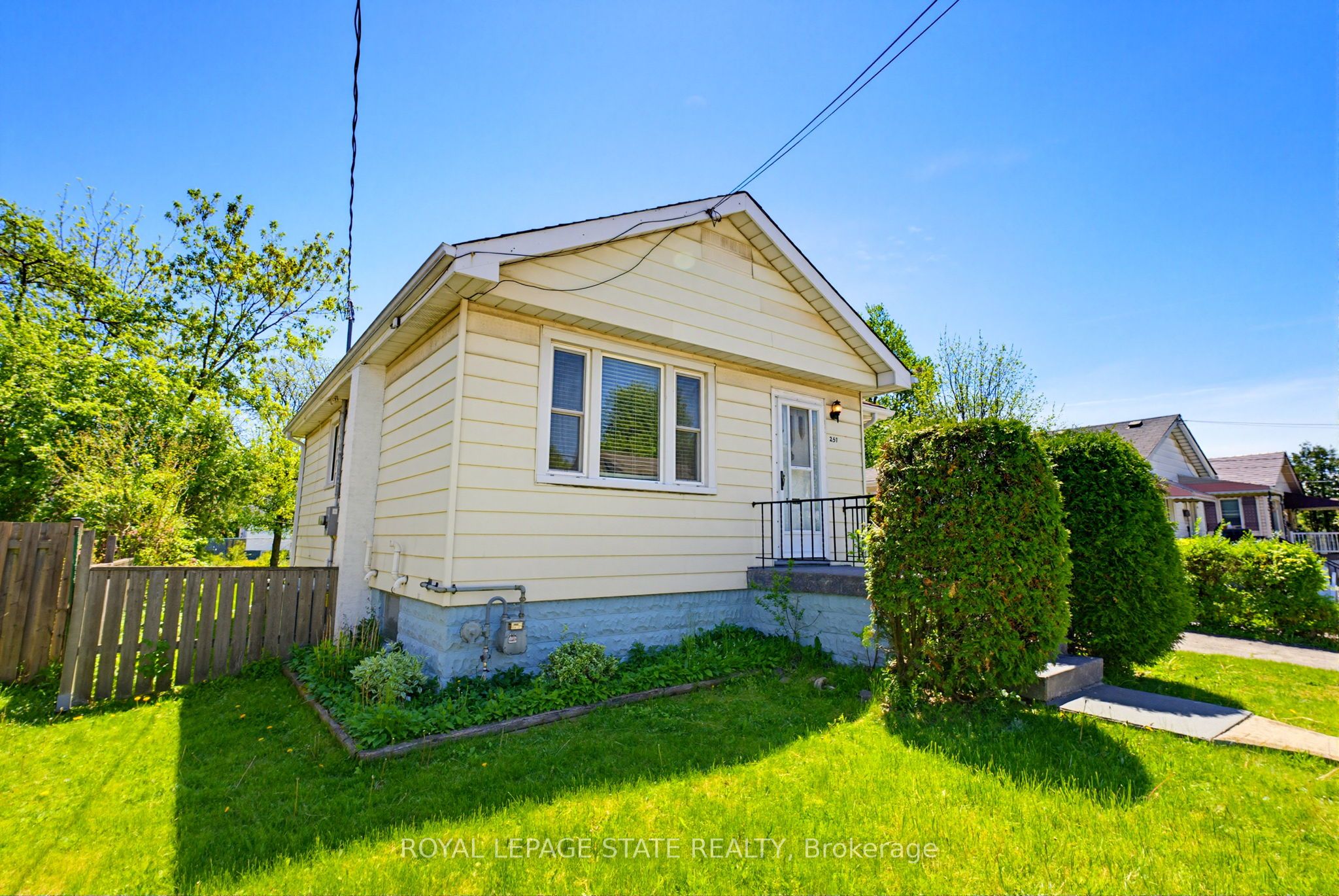 257 West 2nd Street, Hamilton, ON, L9C 3G6