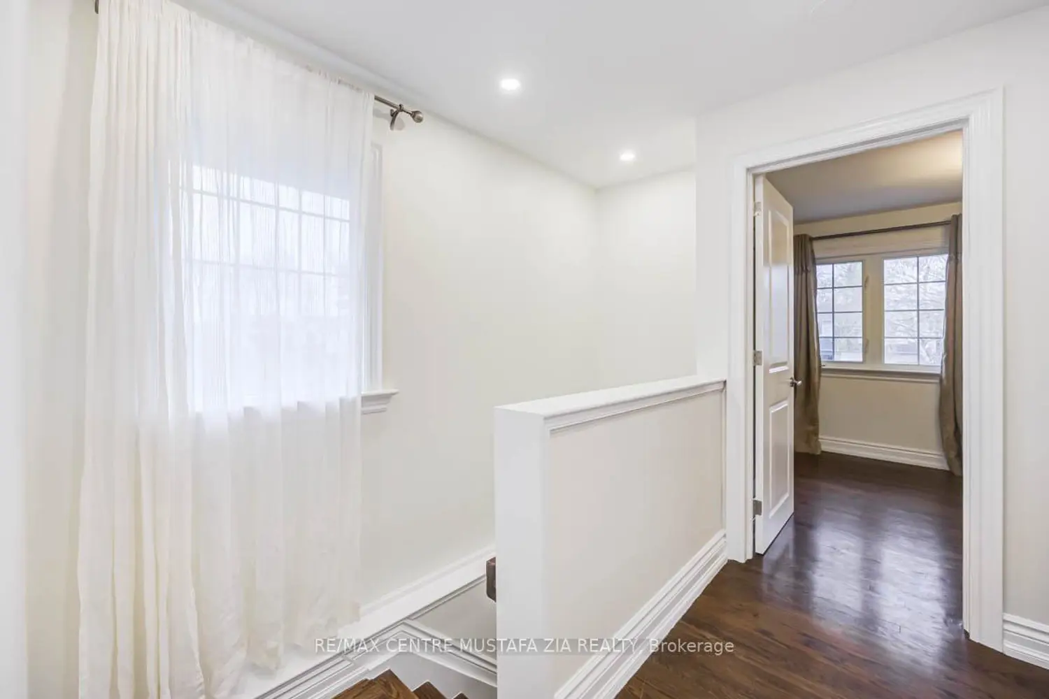 Additional image 10 of 561 Wingrove Crescent