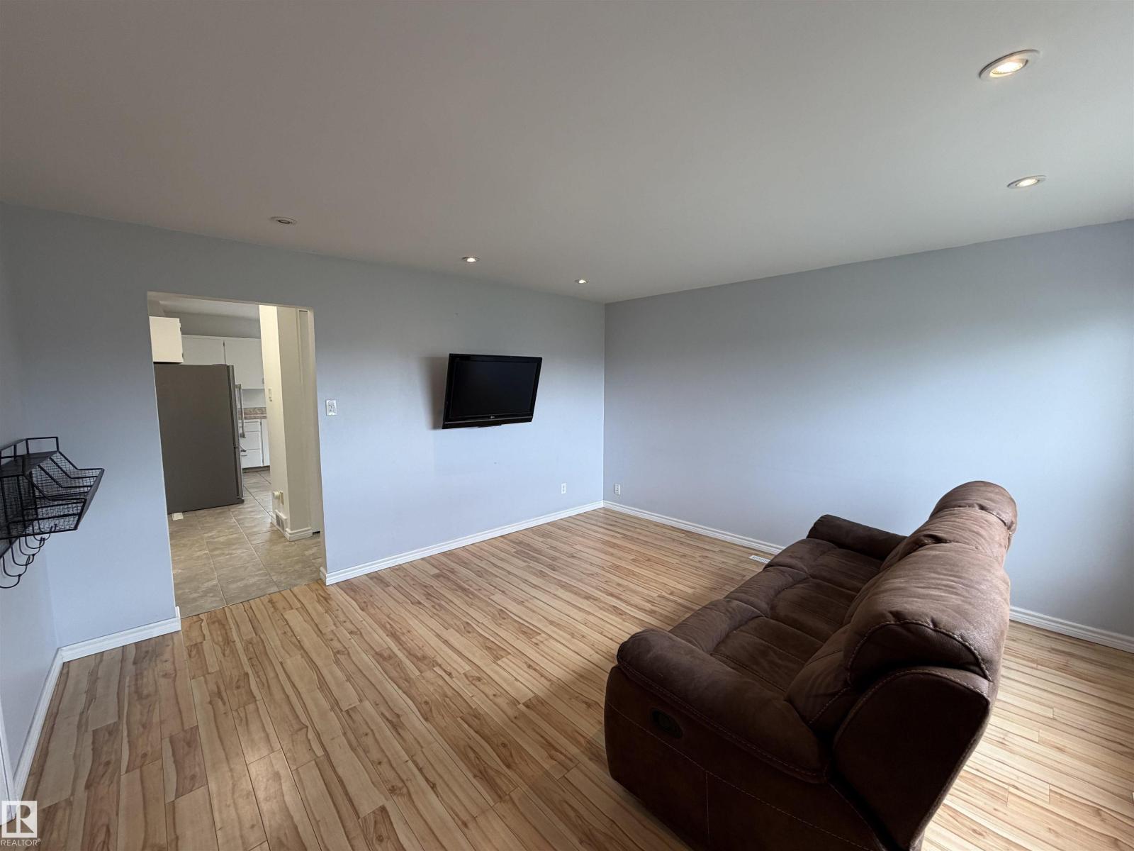Additional image 6 of 13413 59 Street NW, Edmonton, AB, T5A0S1