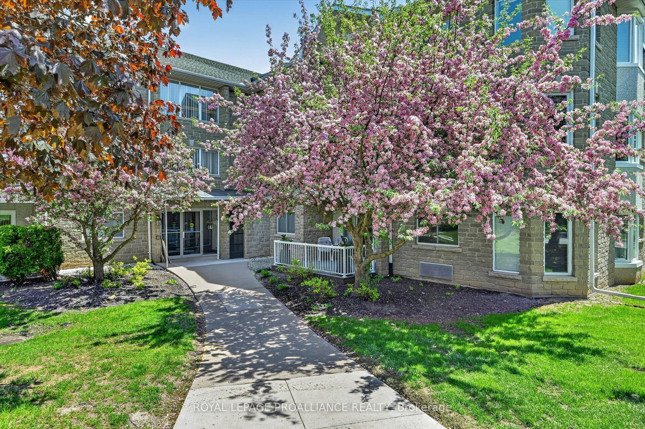 Additional image 2 of 312A-1099 Clonsilla Avenue, Peterborough, ON, K9J 8L8