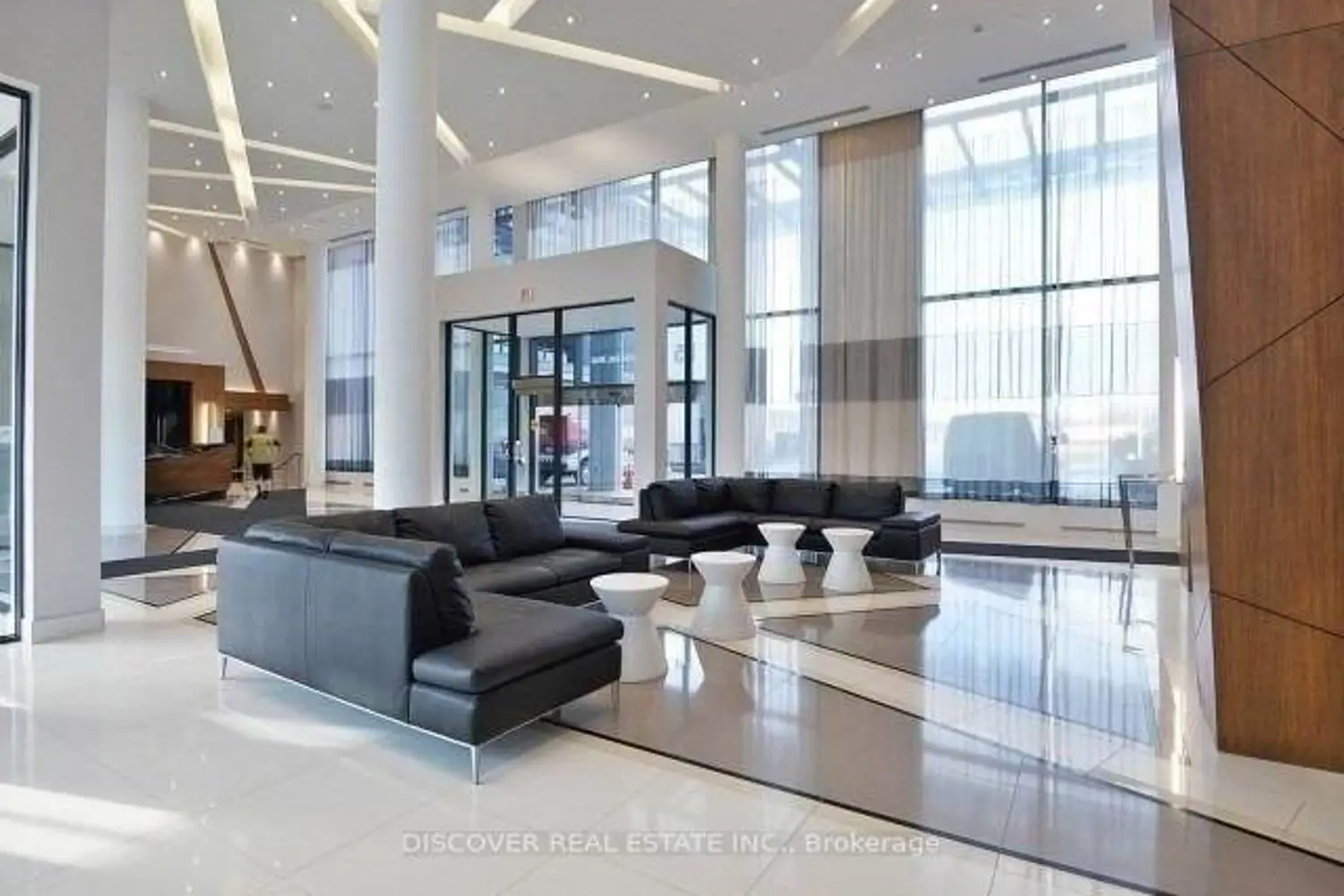 Additional image 17 of 55 Eglinton Avenue #2402