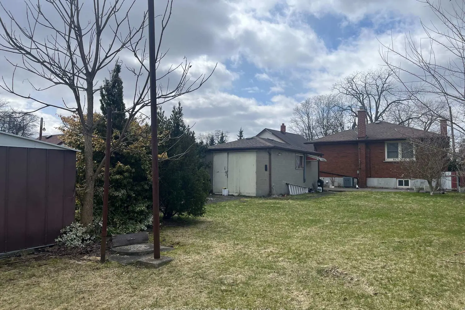 Additional image 4 of 5568 Drummond Road