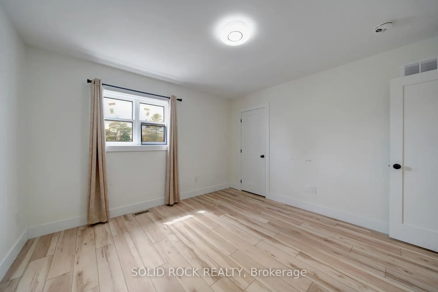 Additional image 17 of 781 Oliva Street