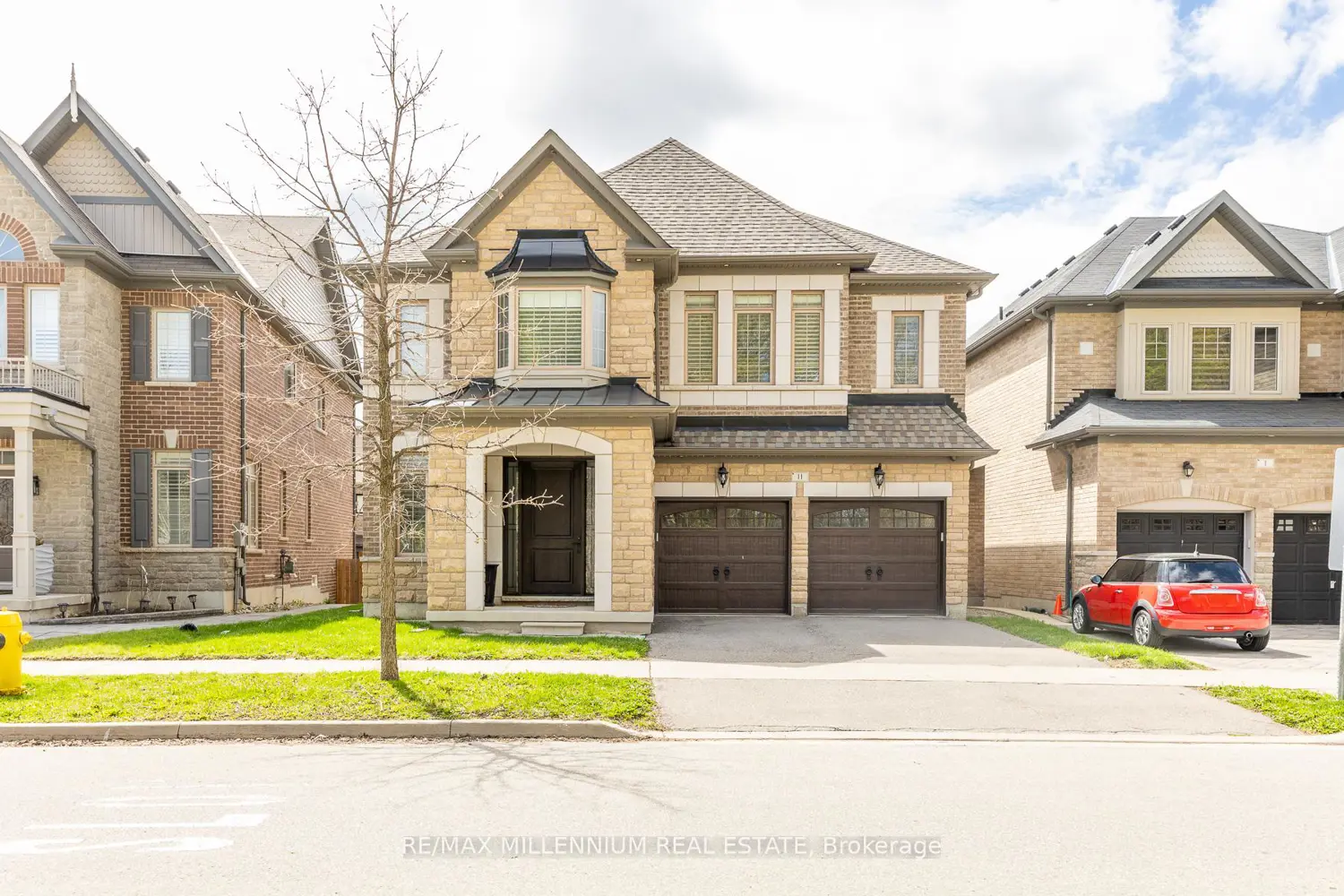 11 Algoma Drive