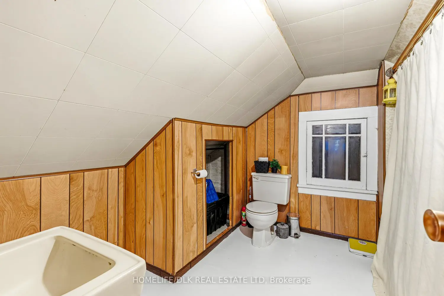 Additional image 11 of 11296 Rowena Road