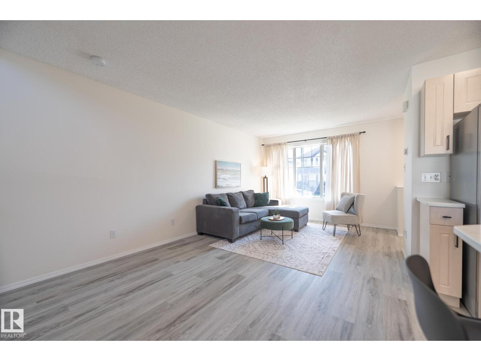 Additional image 5 of 2928 25 Street NW, Edmonton, AB, T6T1Z9