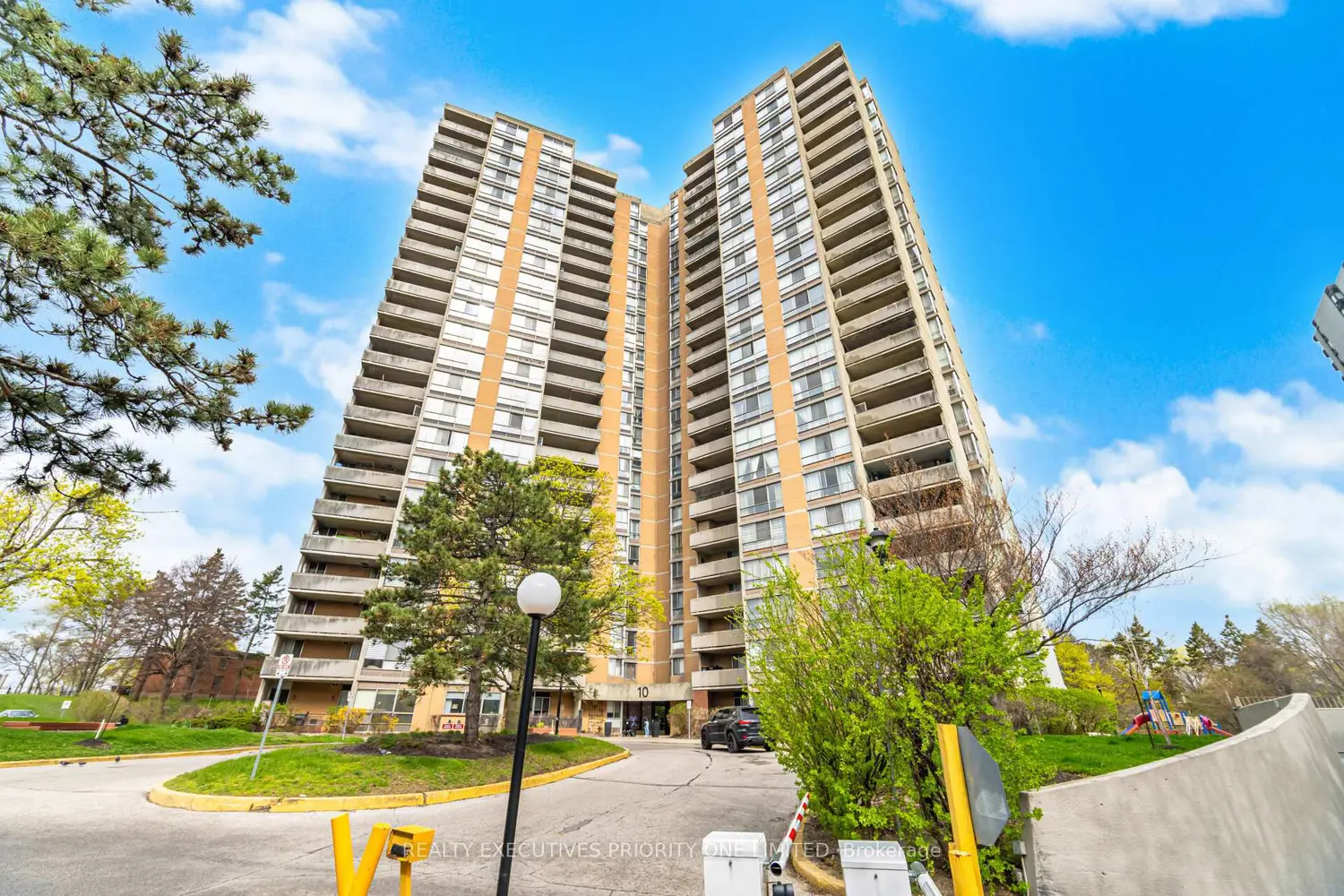Additional image 3 of 10 Martha Eaton Way 1013