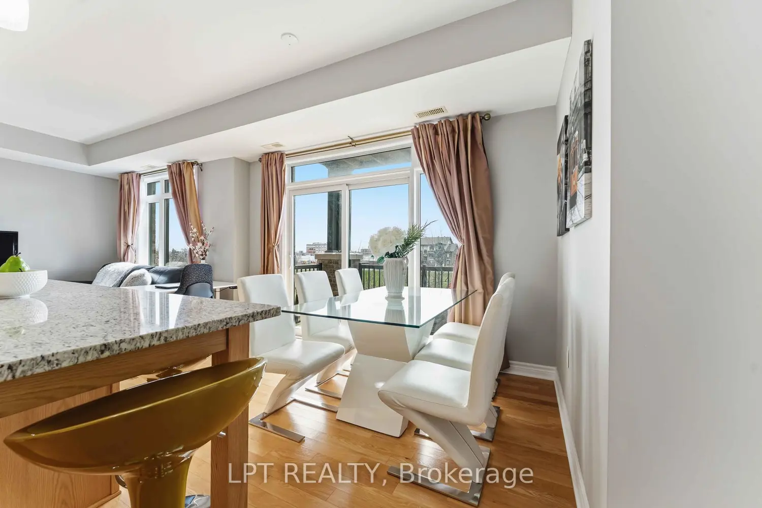 755 Beauparc Private 301 photo 5