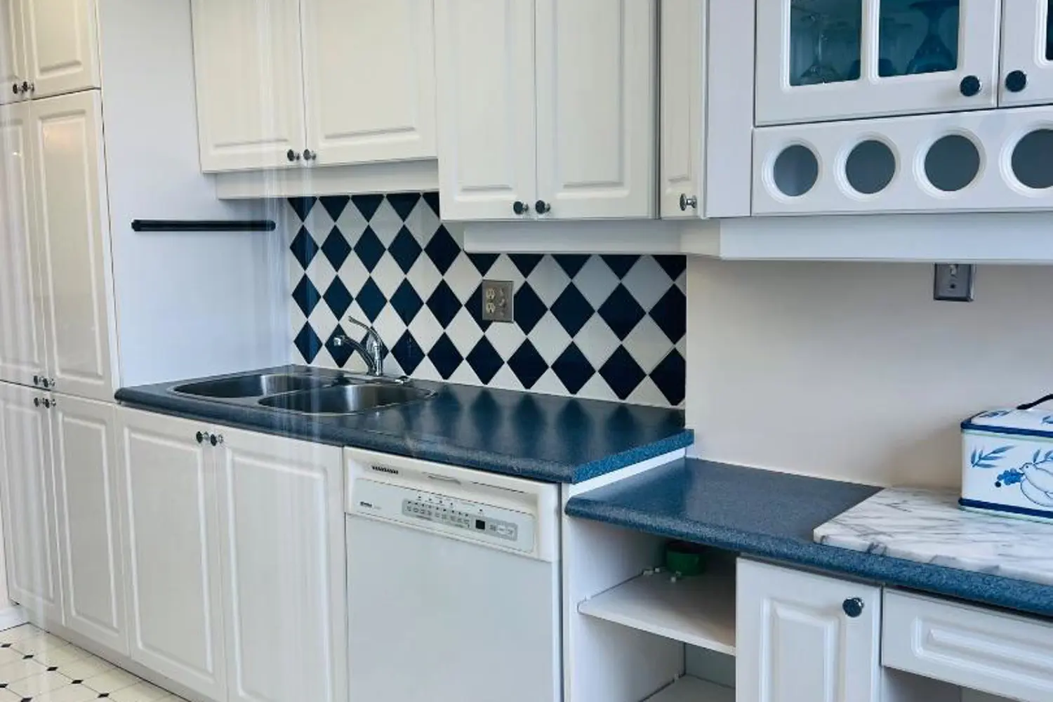 Additional image 3 of 530 Laurier Avenue 910