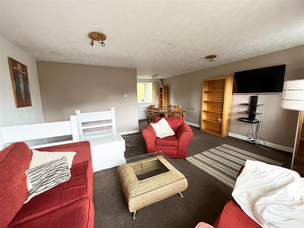 Additional image 4 of 3 bed property to rentLarchwood Drive, Wilmslow, Cheshire SK9