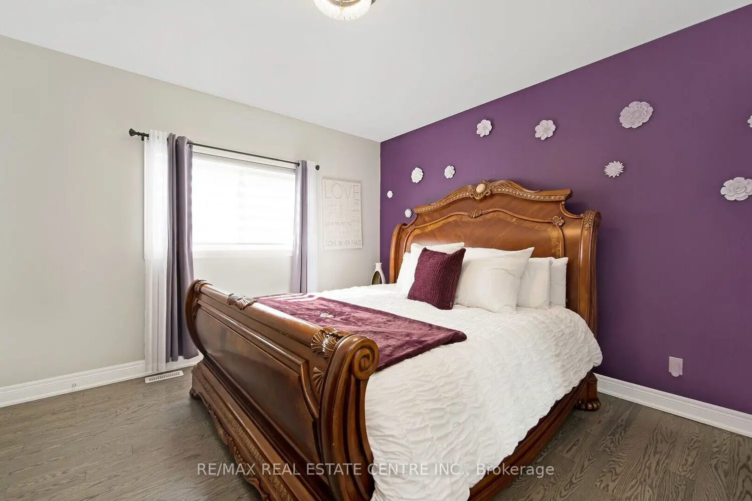 Additional image 10 of 869 Burwell Street