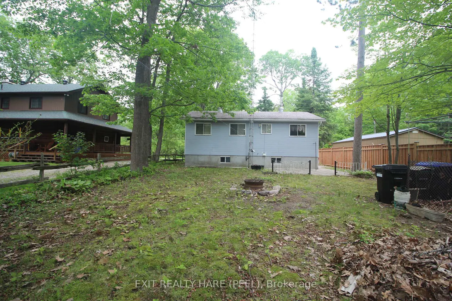 126 Woodward Drive photo 3