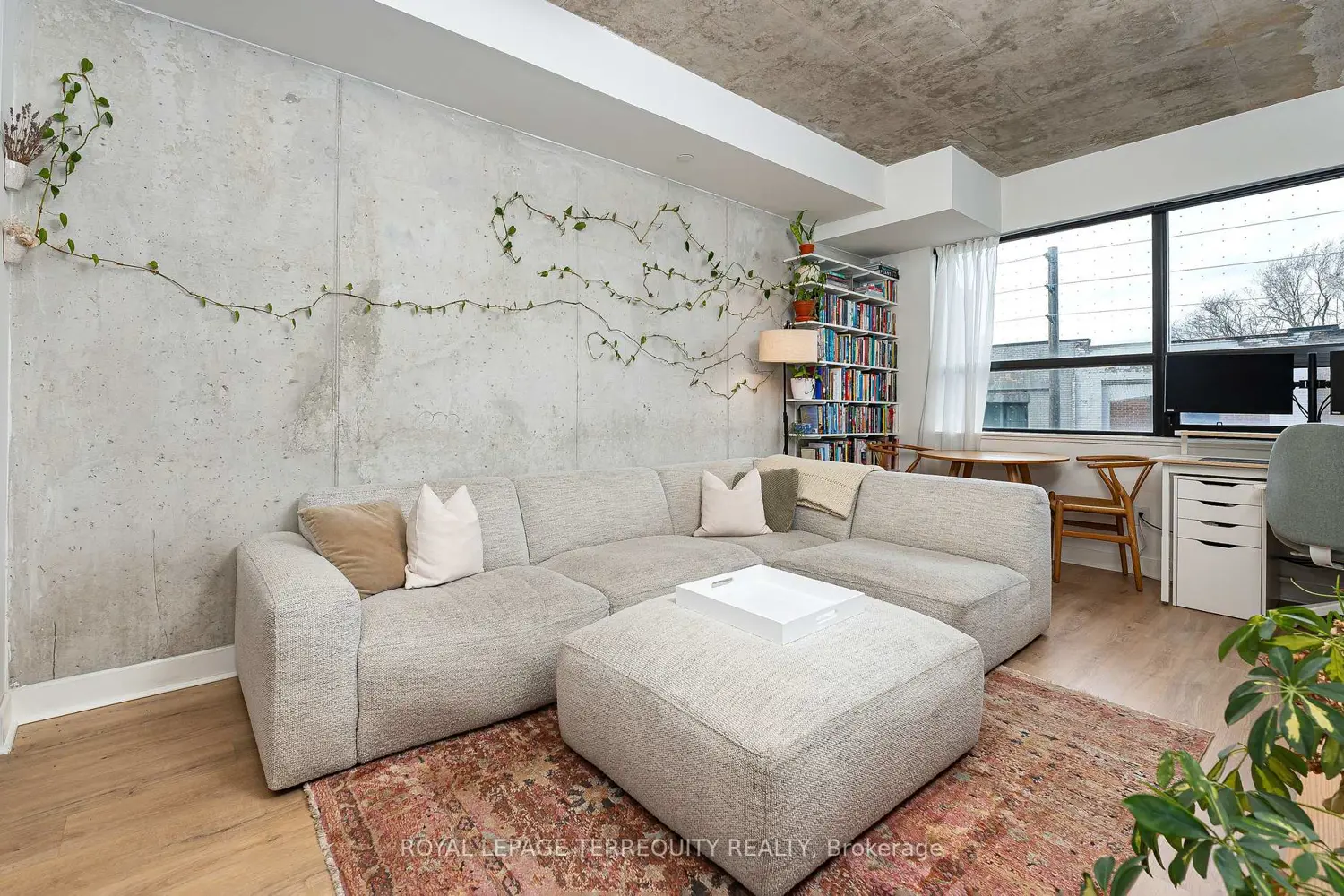 Additional image 5 of 246 Logan Avenue # 316