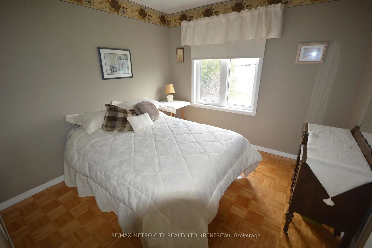 Additional image 8 of 225 Vanier Crescent