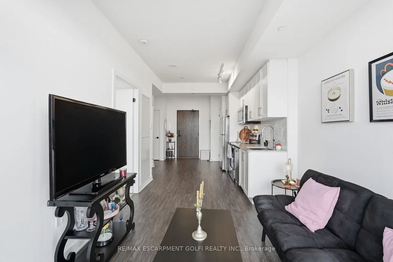 Additional image 9 of 2782 Barton Street 513