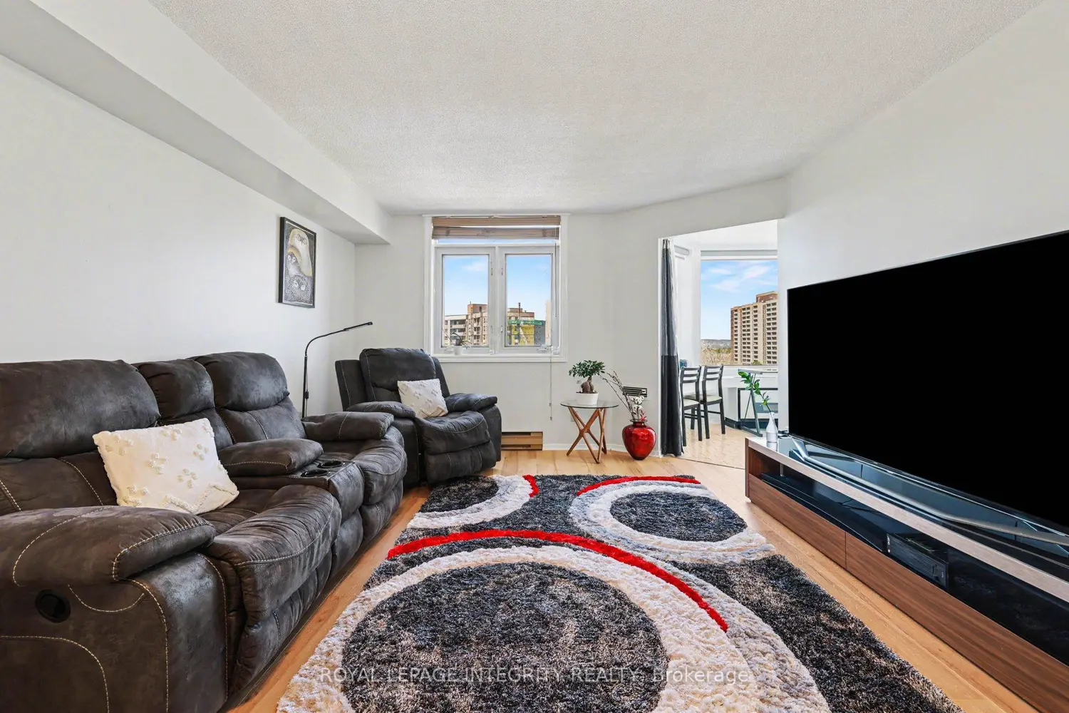 1025 Grenon Avenue 928 photo 5