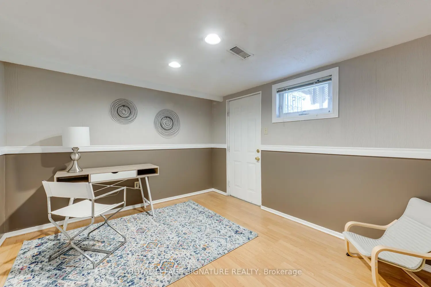 Additional image 10 of 124 Edmonton Drive