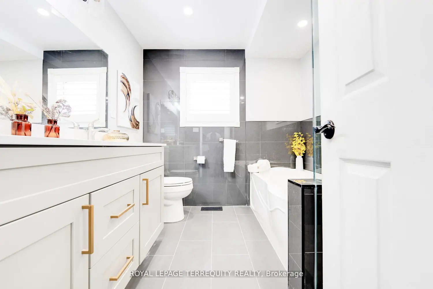 Additional image 8 of 4242 Petersburg Crescent