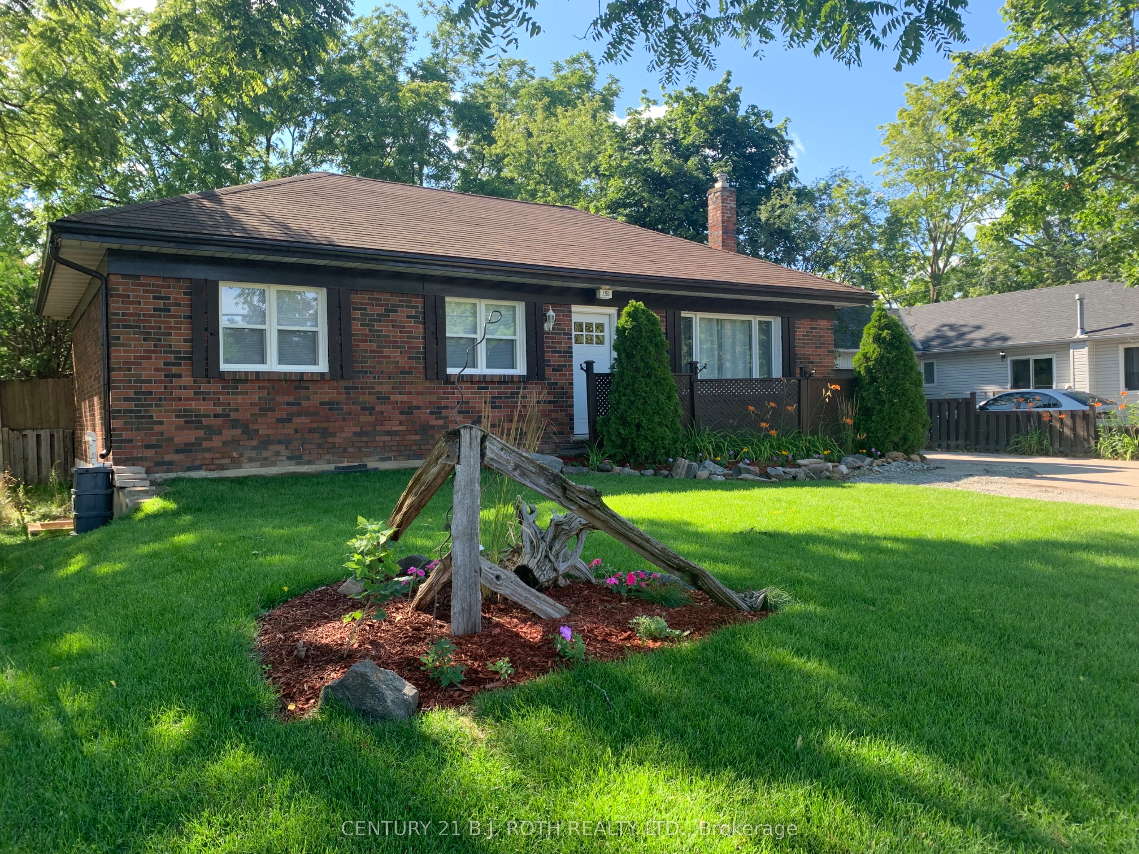 Lower-156 Puget Street, Barrie, ON, L4M 4N5