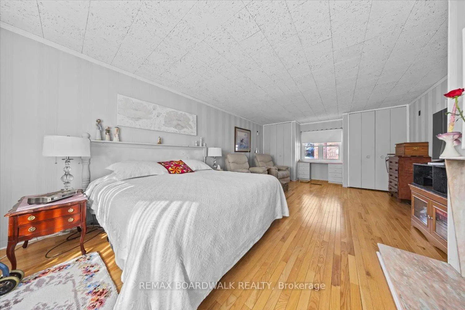 Additional image 7 of 961 Kingsmere Avenue