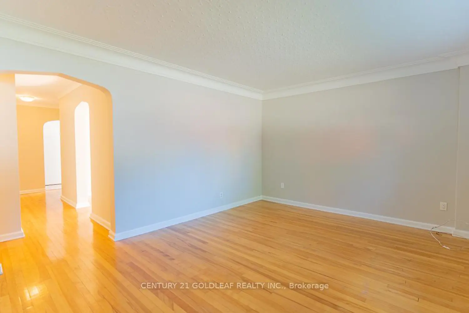 543 Kirkwood Avenue photo 3