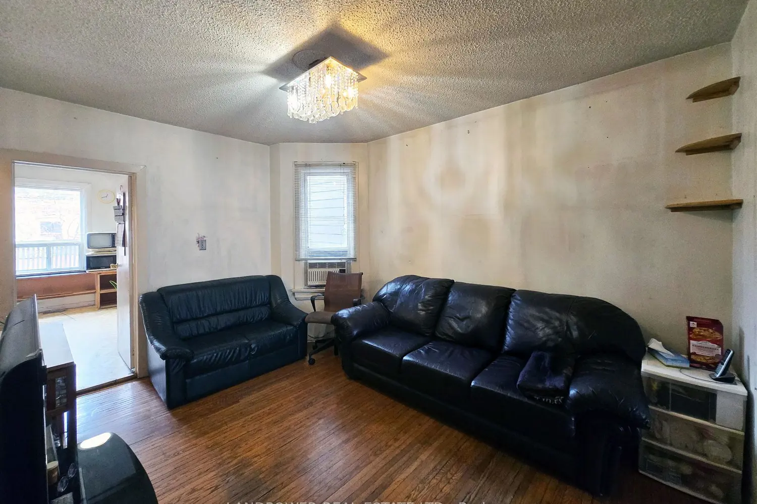 Additional image 6 of 9 Saint Clarens Avenue