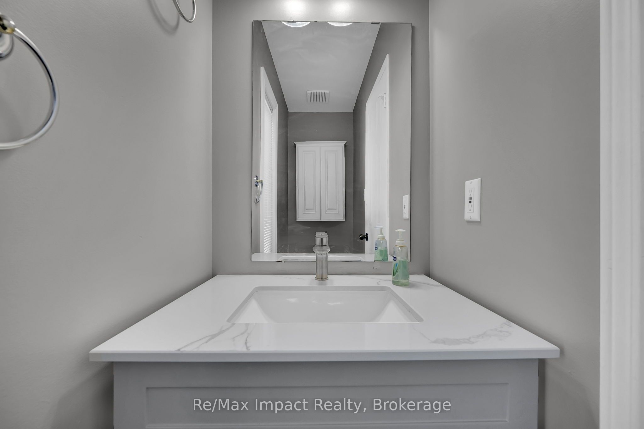 Additional image 4 of 1872 Woodgate Court, Oshawa, ON, L1G 7Z2