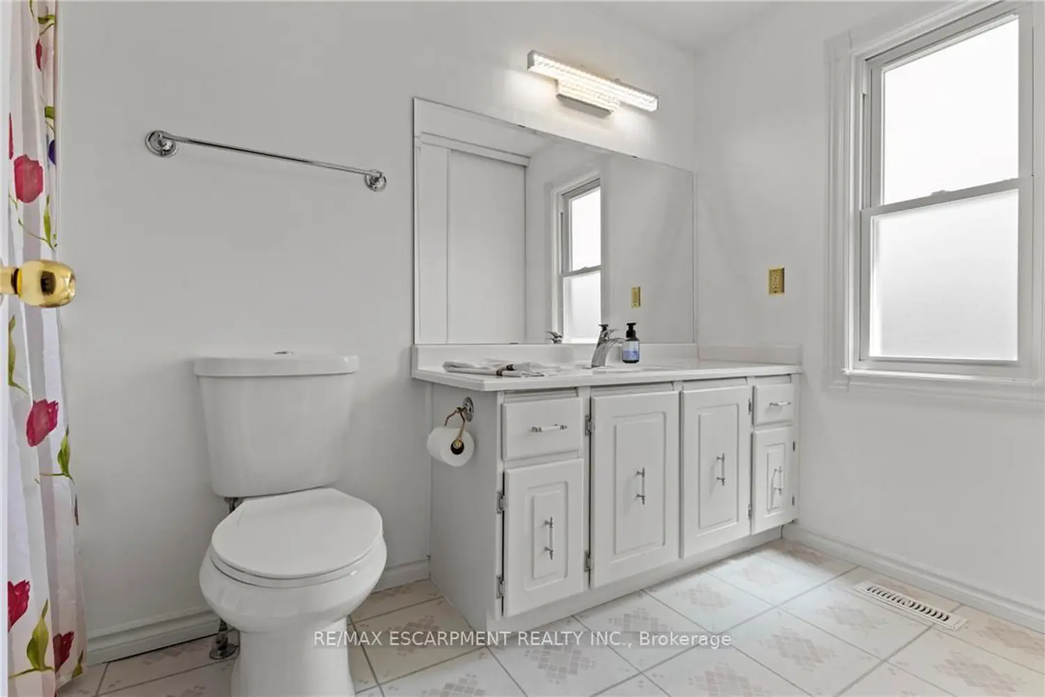 Additional image 15 of 2825 Gananoque Drive 11