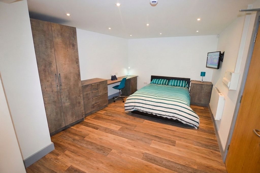 Additional image 4 of Studio to rentBack Silver Street, Durham DH1