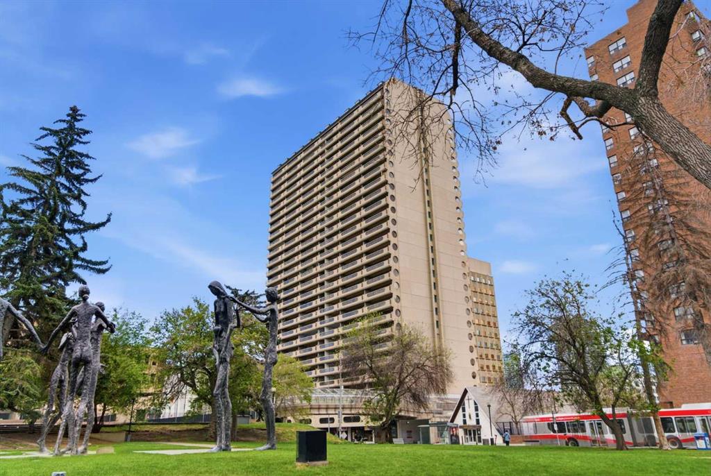 2008-221 6 Avenue SE, Calgary, AB, T2G 4Z9