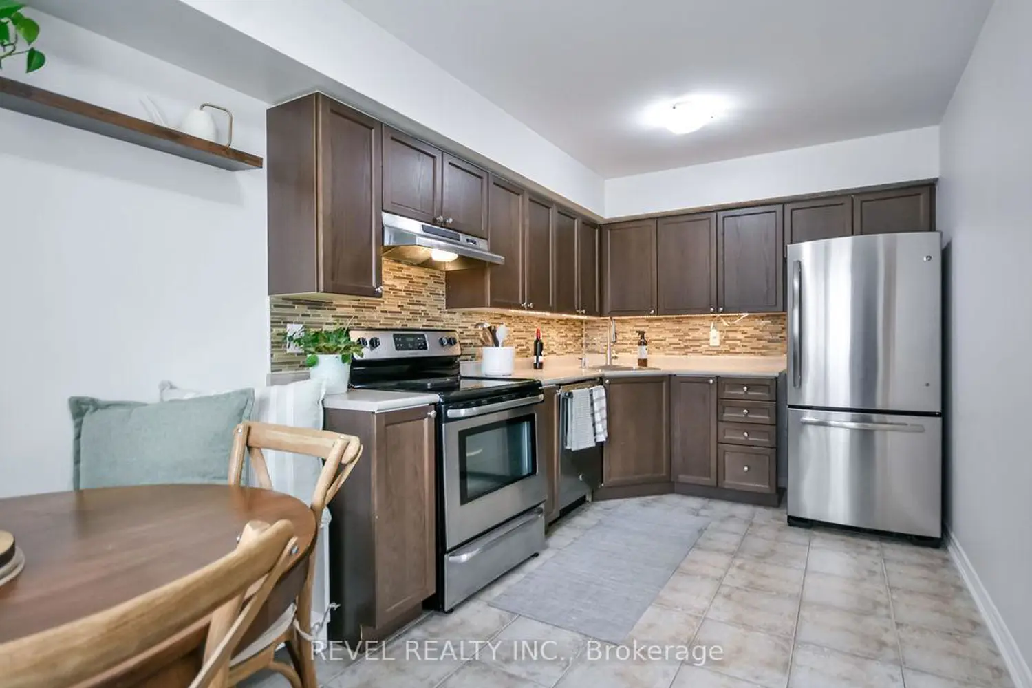 Additional image 9 of 51 Ferndale Drive 5