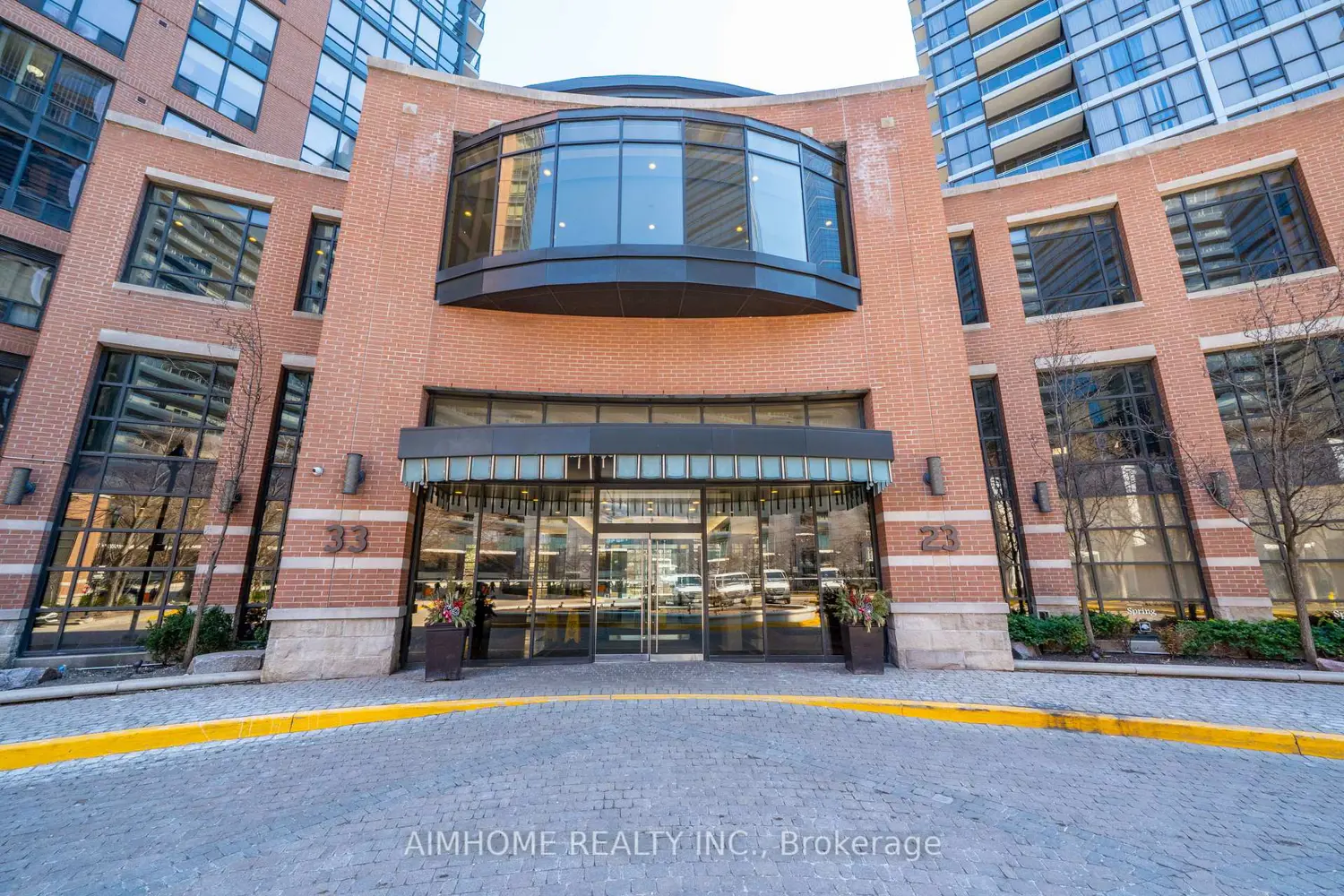 23 Sheppard Avenue 2104