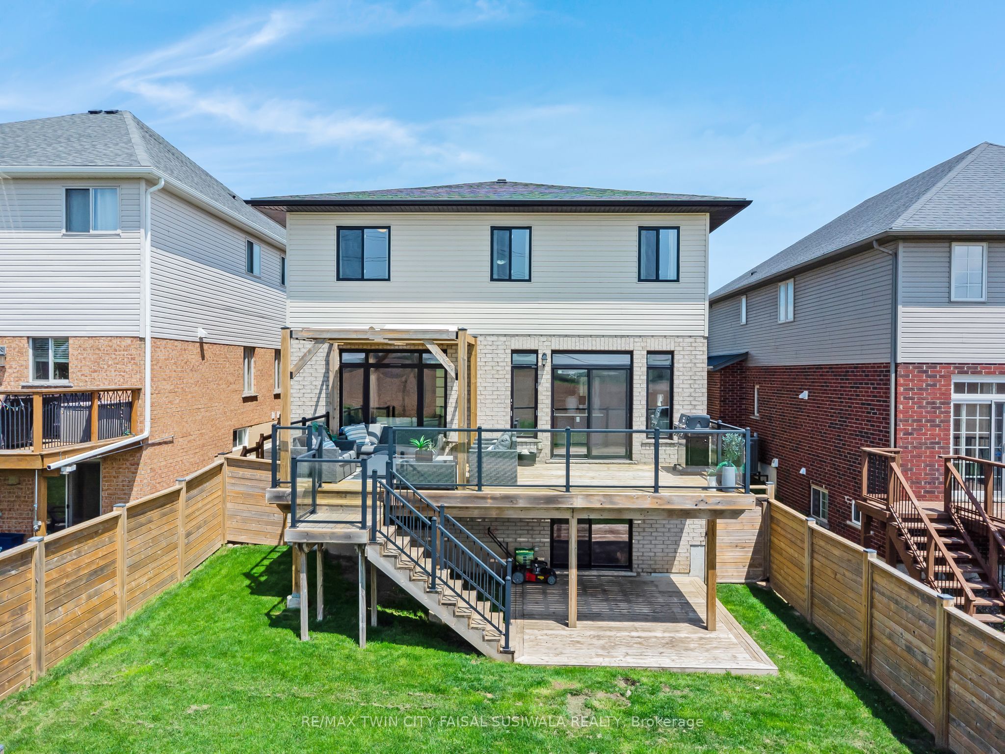 795 Autumn Willow Drive, Waterloo, ON, N2V 0C3 photo 3