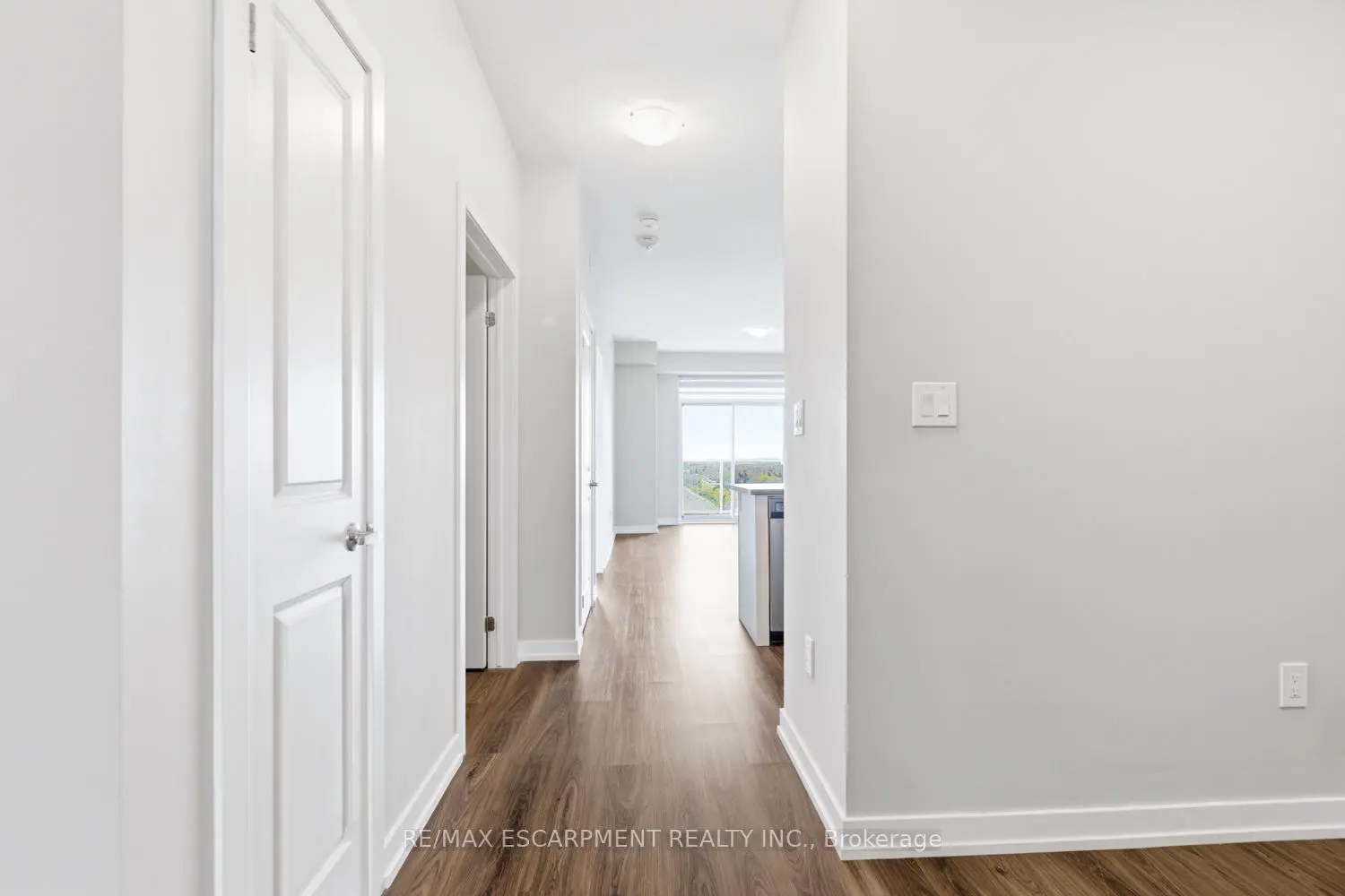 Additional image 9 of 450 Dundas Street 1113