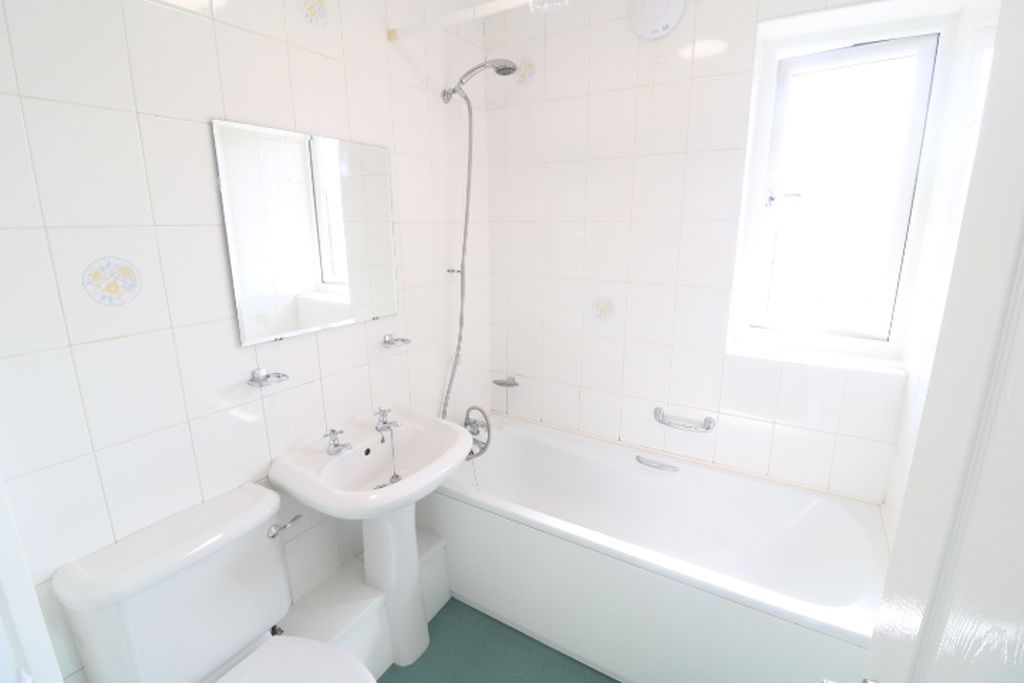 Additional image 16 of 1 bed flat to rent128 Cherry Orchard, Bridson Street, Port Erin IM9