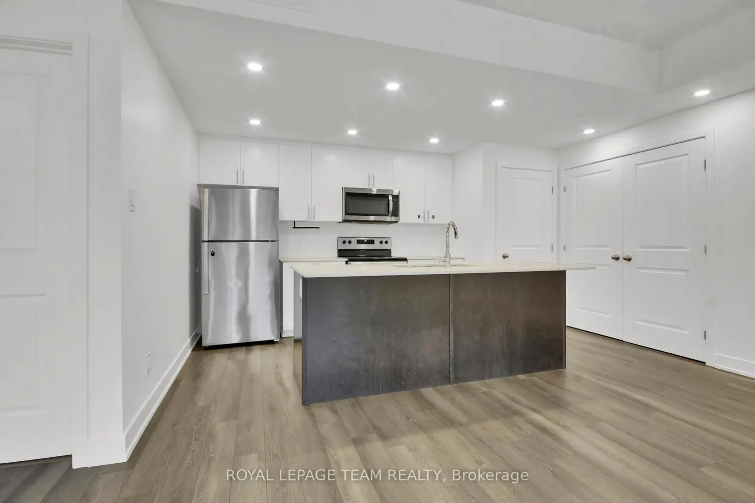 Additional image 6 of 320 Tulum Crescent F