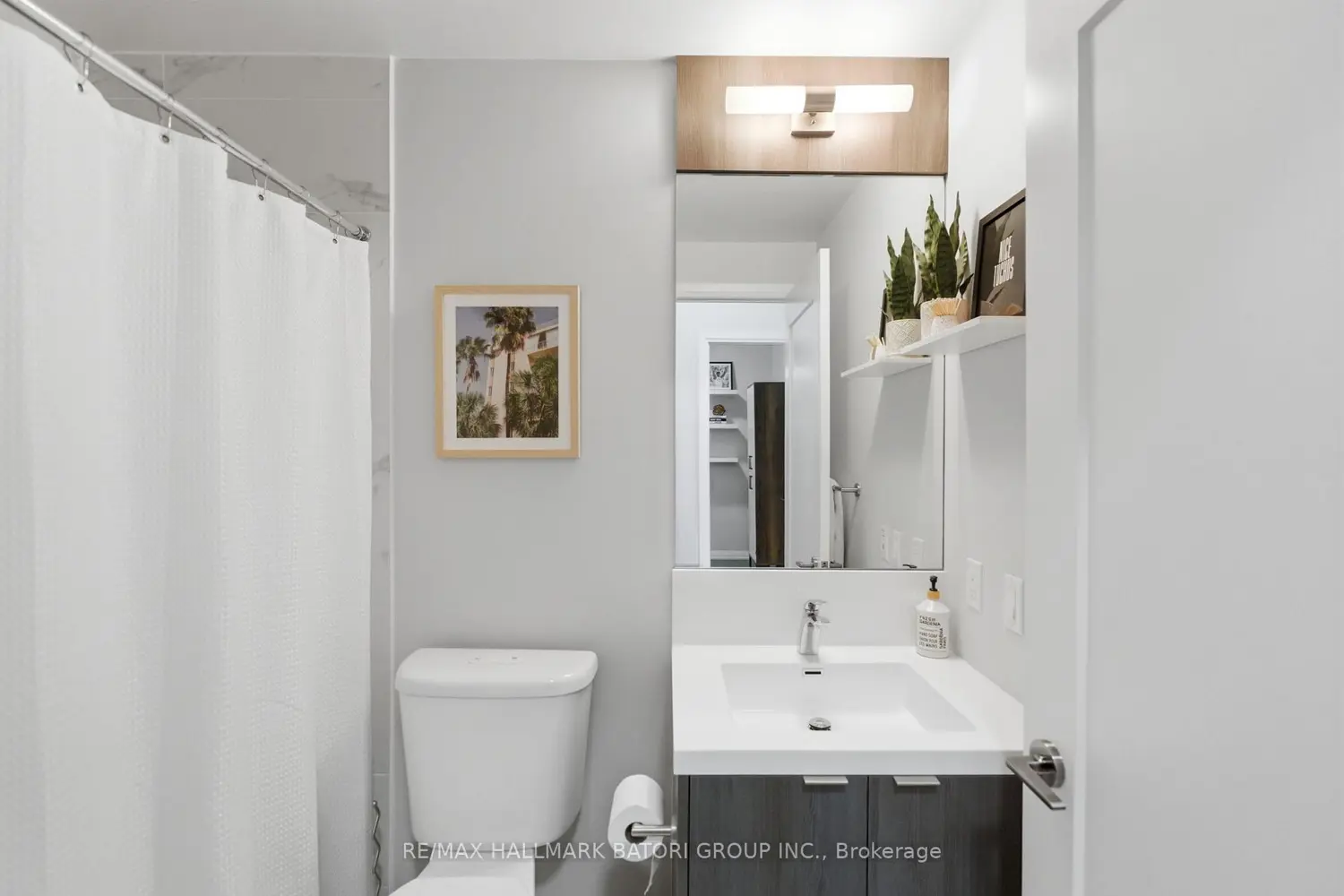 101 Erskine Avenue 217